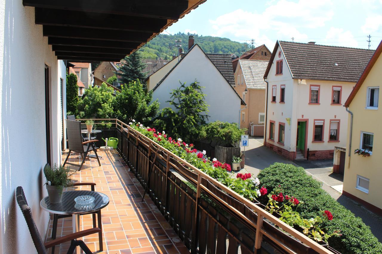 Gasthof Und Pension Zum Loewen Hirschberg an der Bergstraße Exterior foto